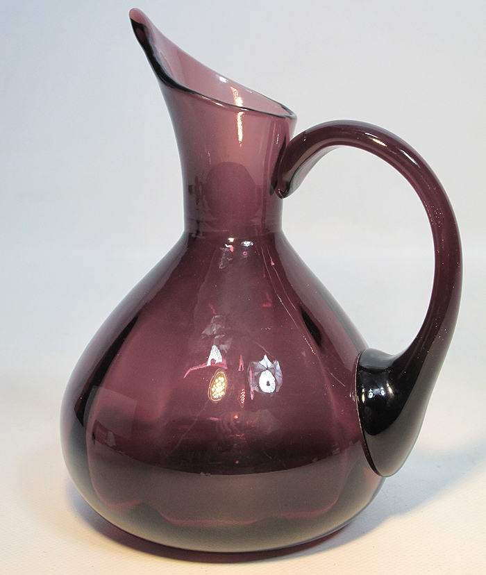 RARE Mid Century Modern BLENKO Amethyst Glass Optic Pitcher by Wayne
